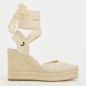 NWT Zara Tied Crochet Sandals